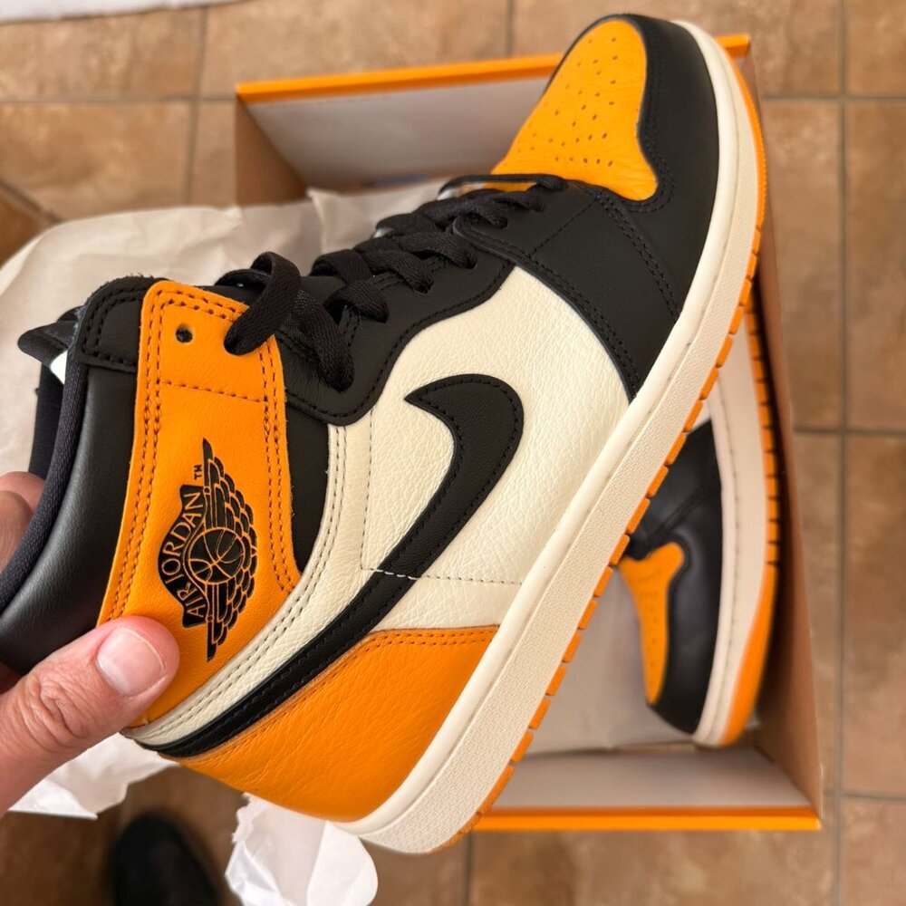 Nike Jordan 1 Taxi